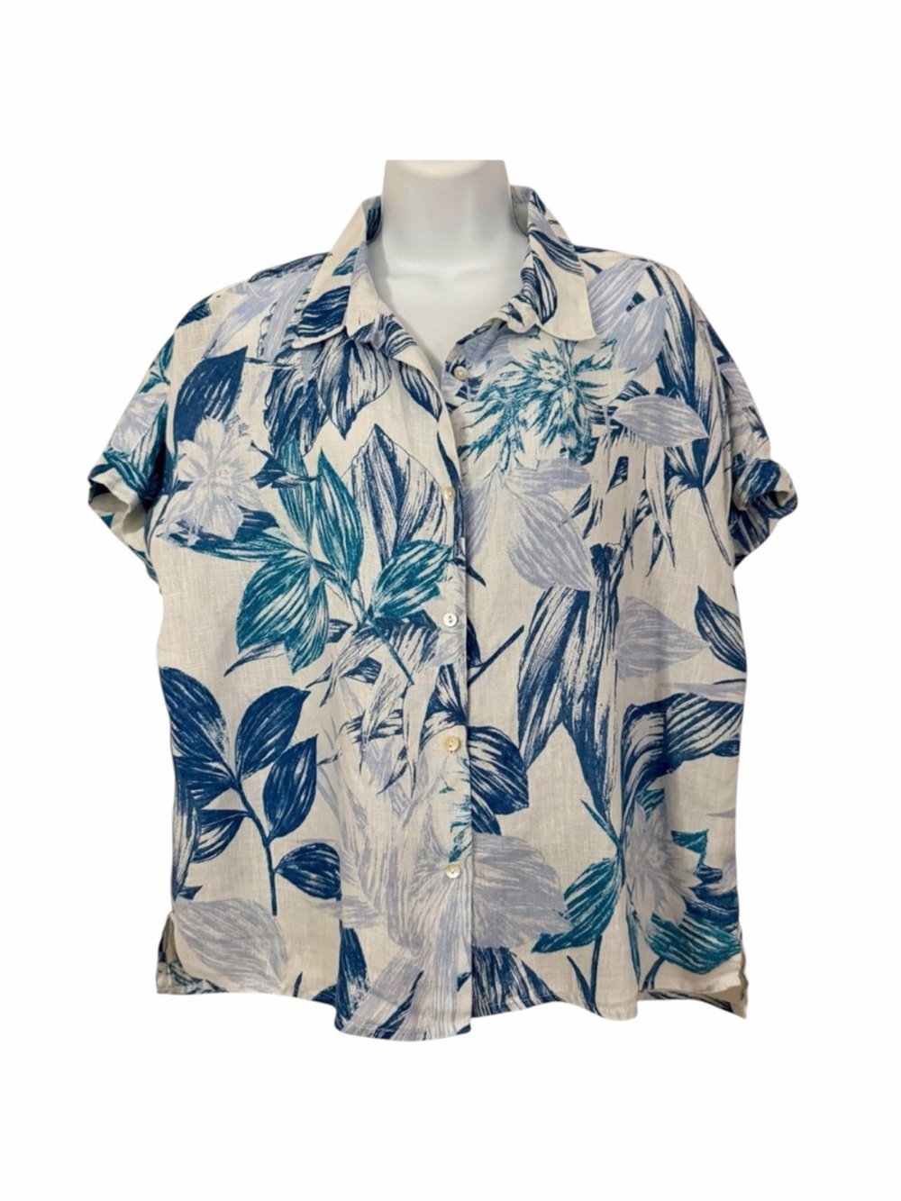 C&C California White Blue Linen Tropic Blouse Top Size M Tropical Camp Shirt